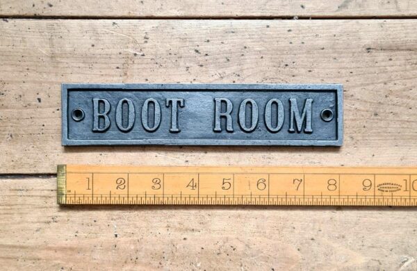 Plaque BOOT ROOM Cast Antique Iron 200mm x 45mm